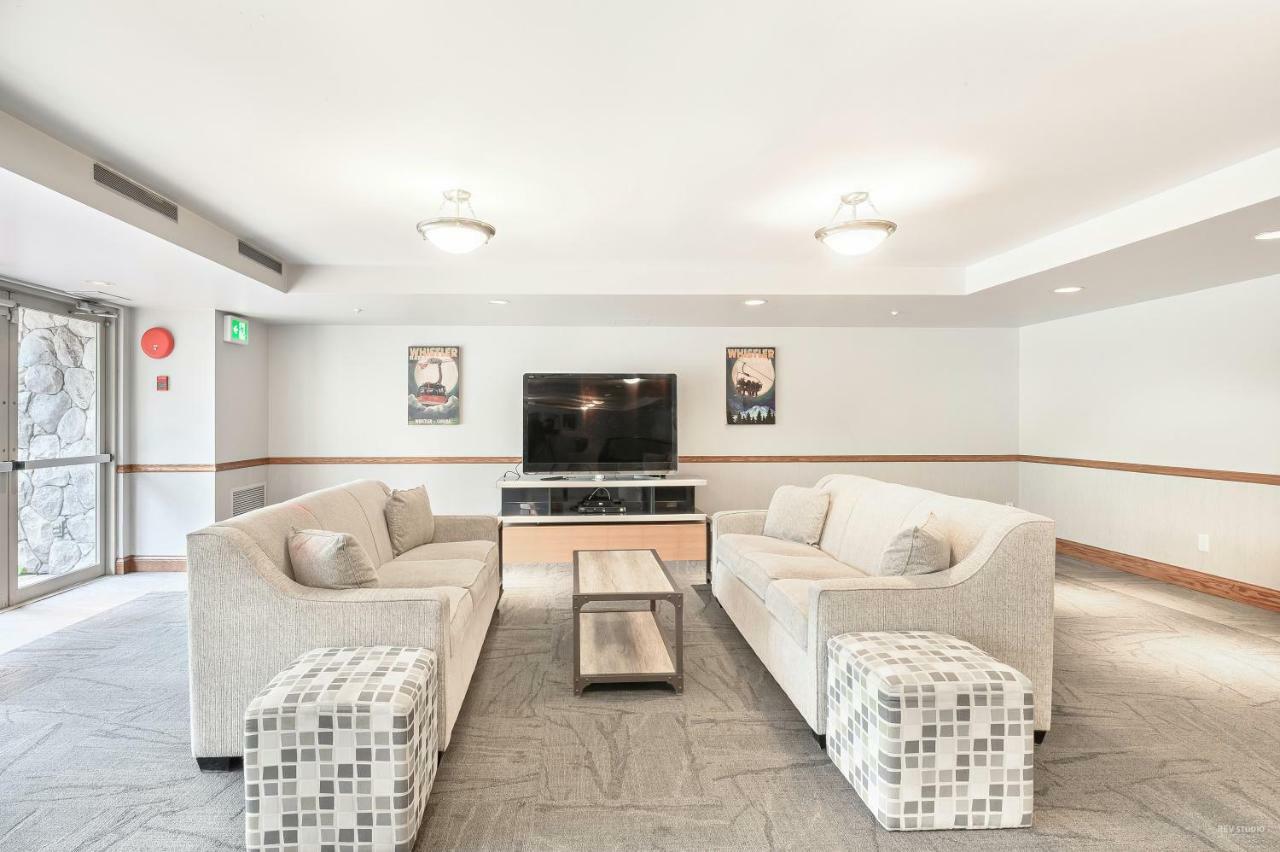 The Best Top Floor Ski-In/Ski-Out At The Aspens Whistler Exterior foto